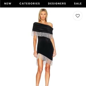 Hailey Mini‎ Dress in Black
Song of Style size XS Excellent condition